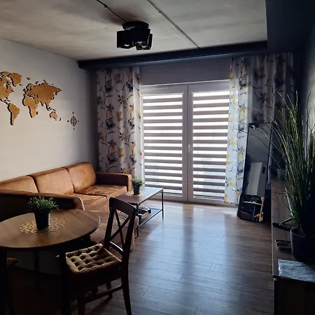 Kwiatowa Apartment *